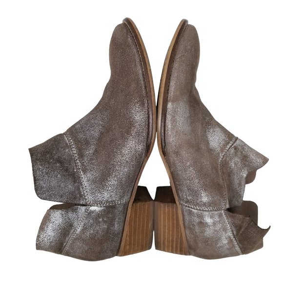 Seychelles "Snare" Metallic Pewter Ankle Booties Sz 8.5 - Picture 6 of 10